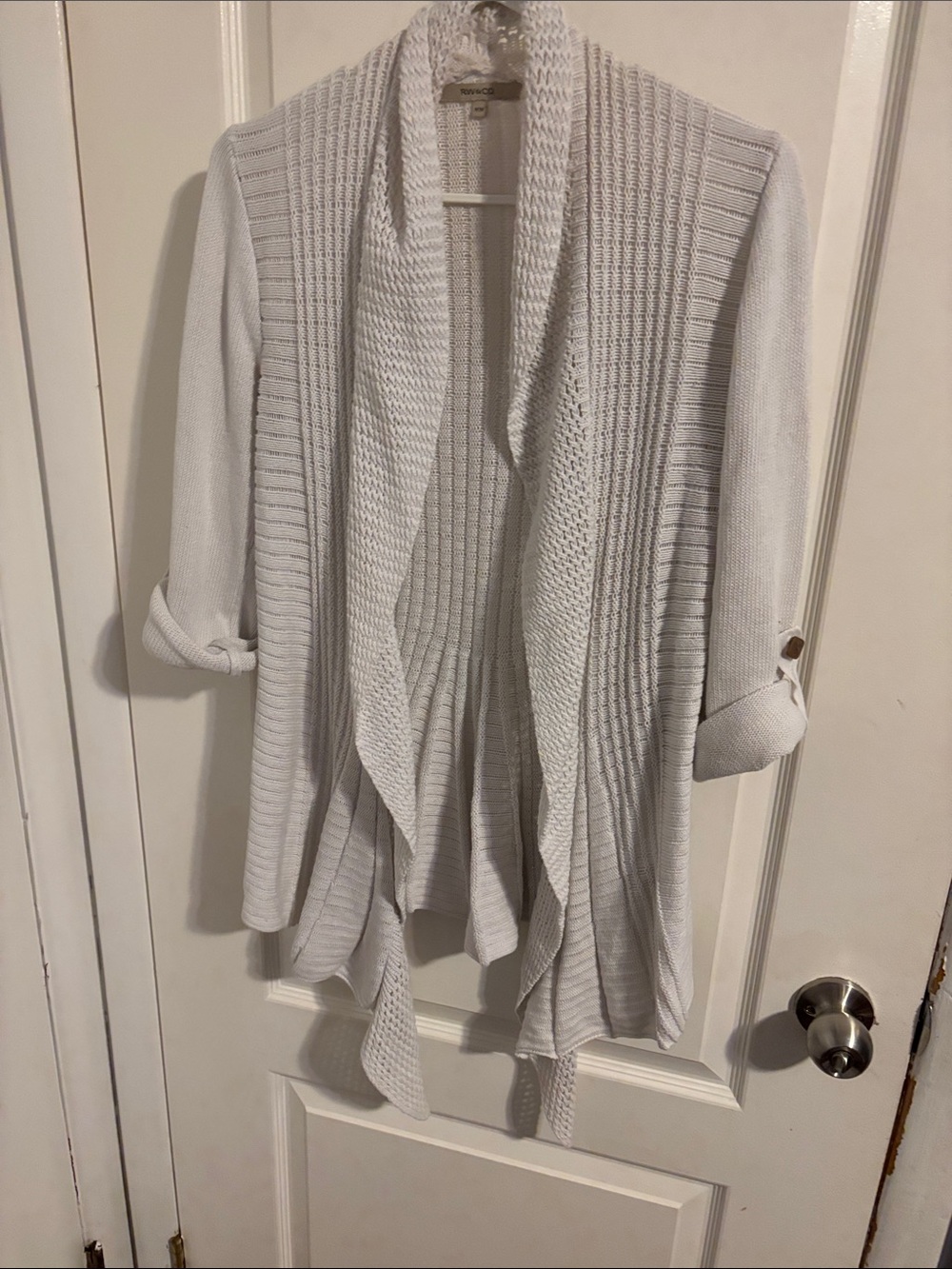 RW&CO. White Open-Front Draped Ribbed Cardigan